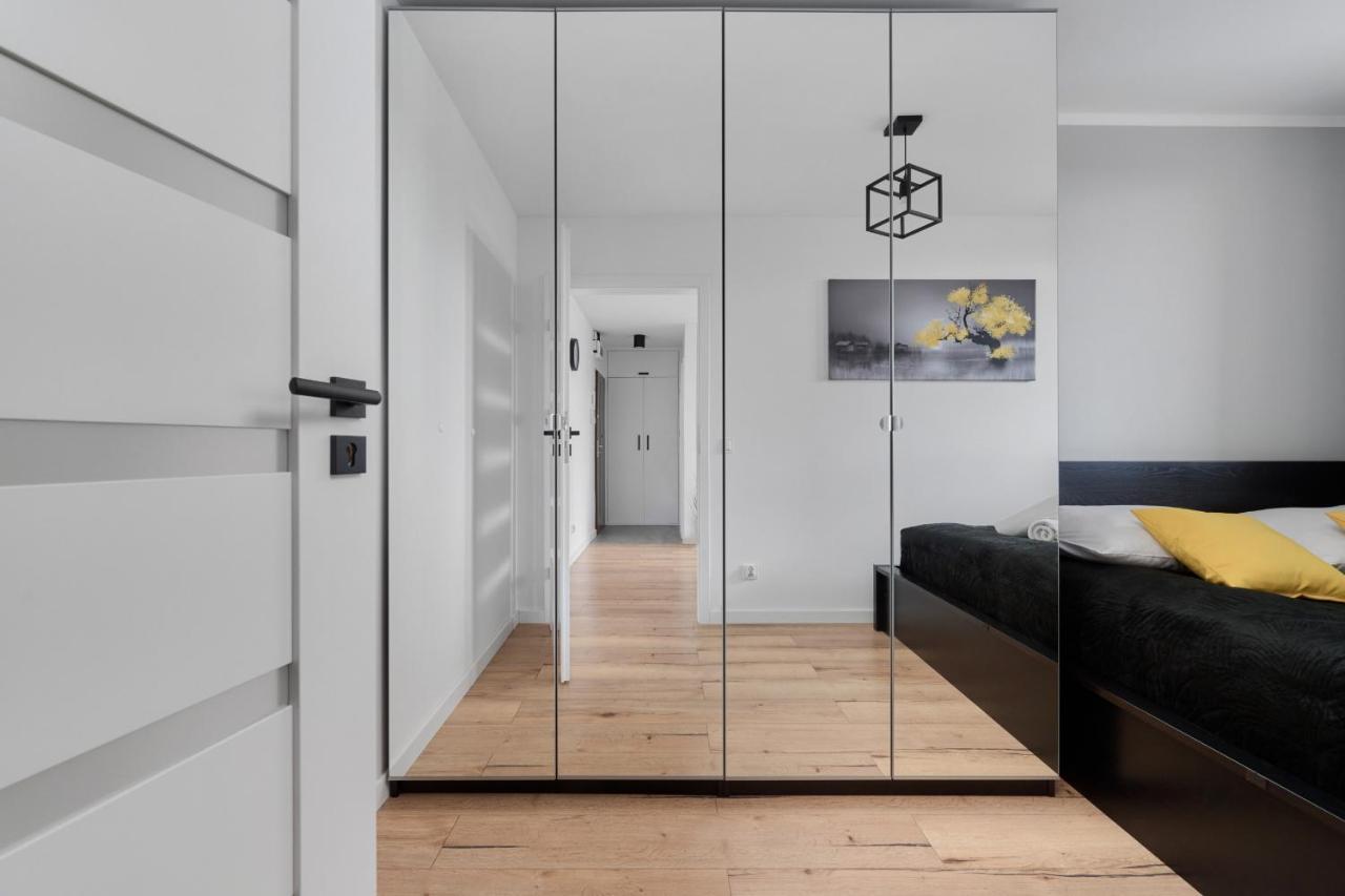 Apartament Studzienna Wroclaw By Noclegi Renters Exterior foto